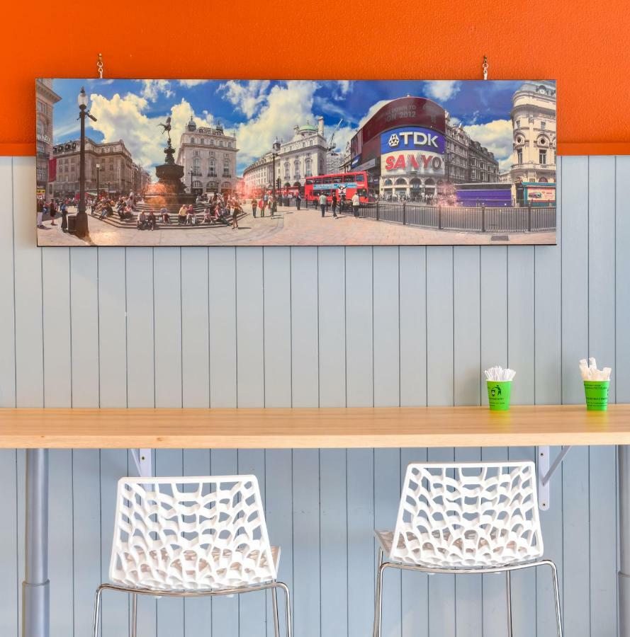 Brit Hotel Macon Nord Autoroute Du Soleil 外观 照片